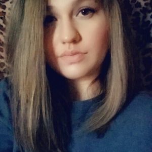 Meet your Posher, Clarissa